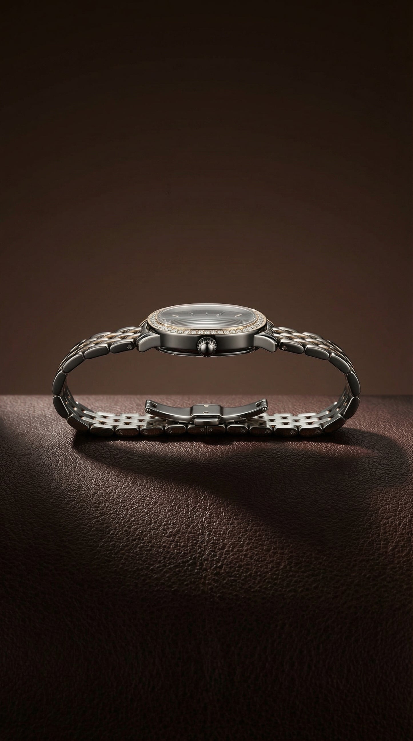 BONMIR Oval Crystal Bezel Quartz Watch