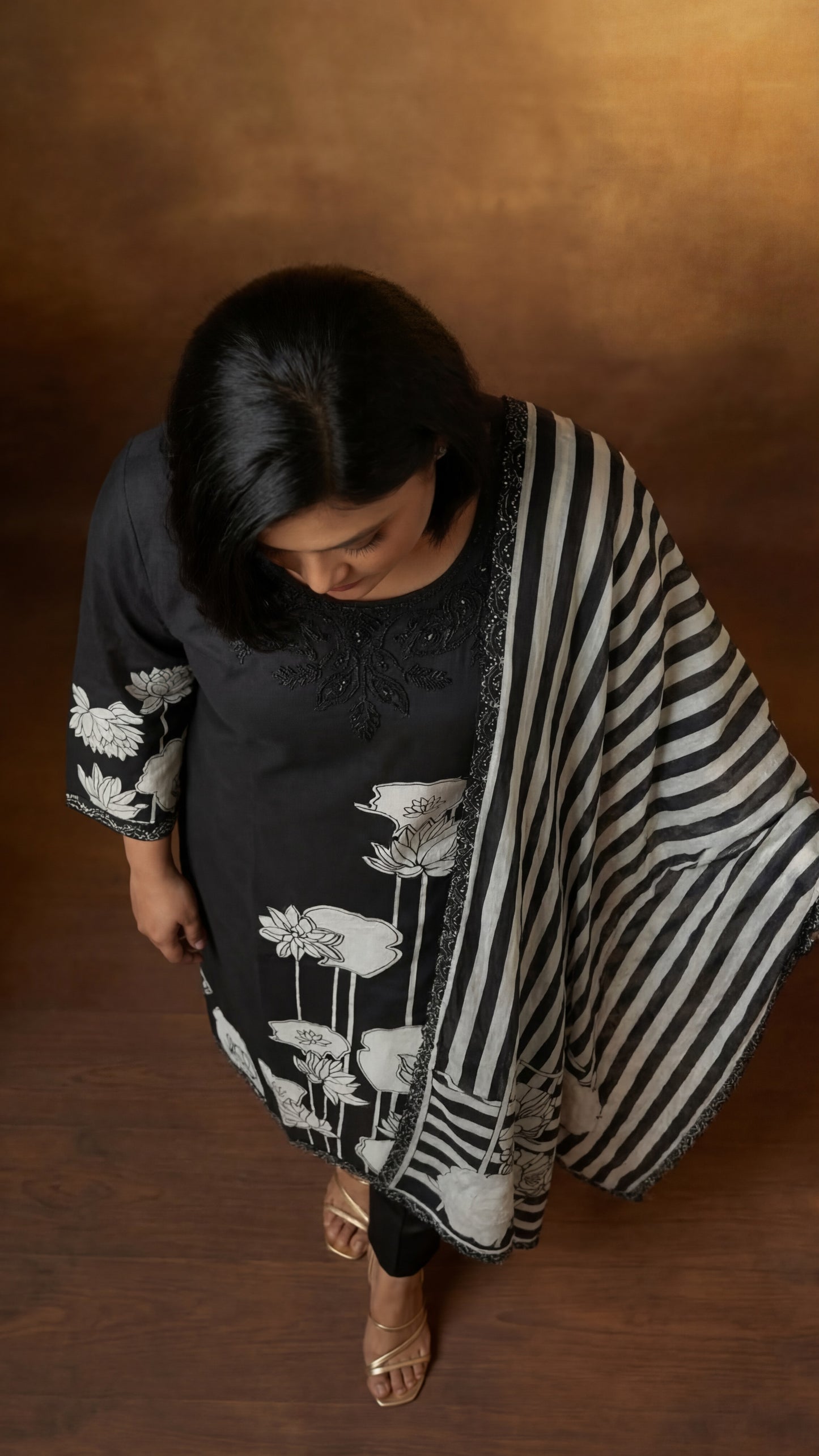 Monochrome Lotus Three-Piece Set